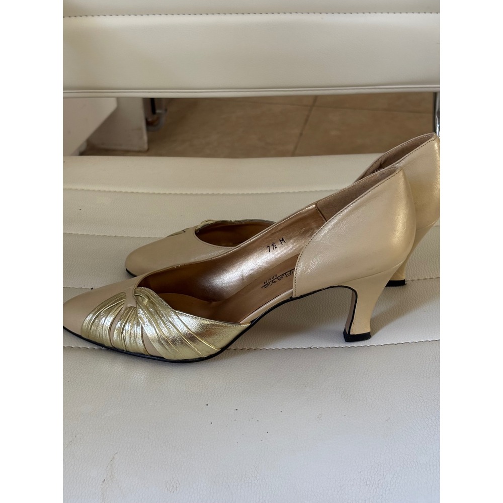 Cha Raye Spain vintage Gold Metallic Pleated Pointed Toe Kitten Heel Pumps 7.5 M